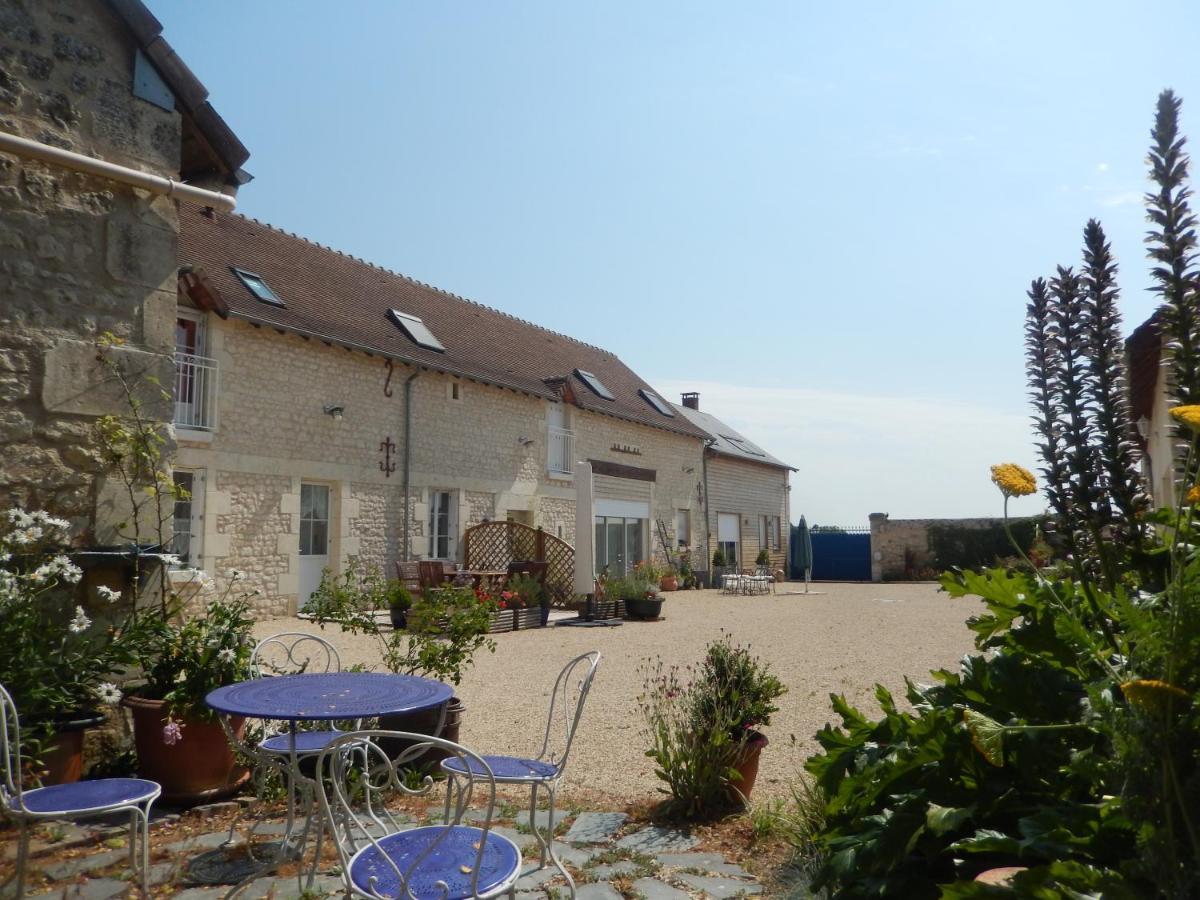 Les Quatre Saisons Bed and Breakfast Antogny-le-Tillac Buitenkant foto